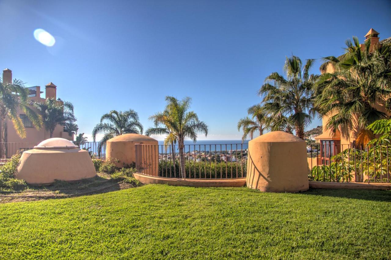 4 Bedroom Holiday Townhouse In Riviera Del Sol With Sea Views Sitio de Calahonda Exterior photo